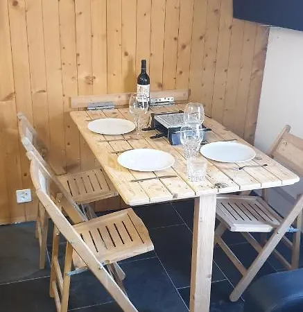 Premium Jacuzzi Studio, High Floor וורבייה