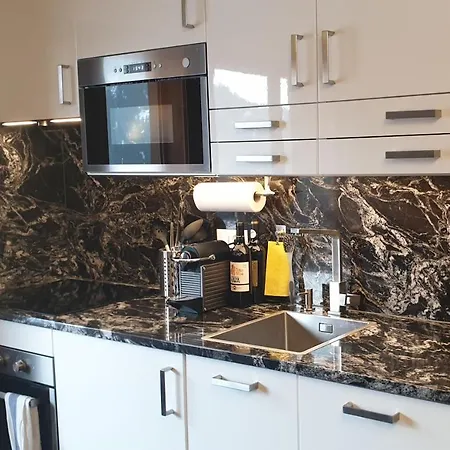 Premium Jacuzzi Studio, High Floor Вербье